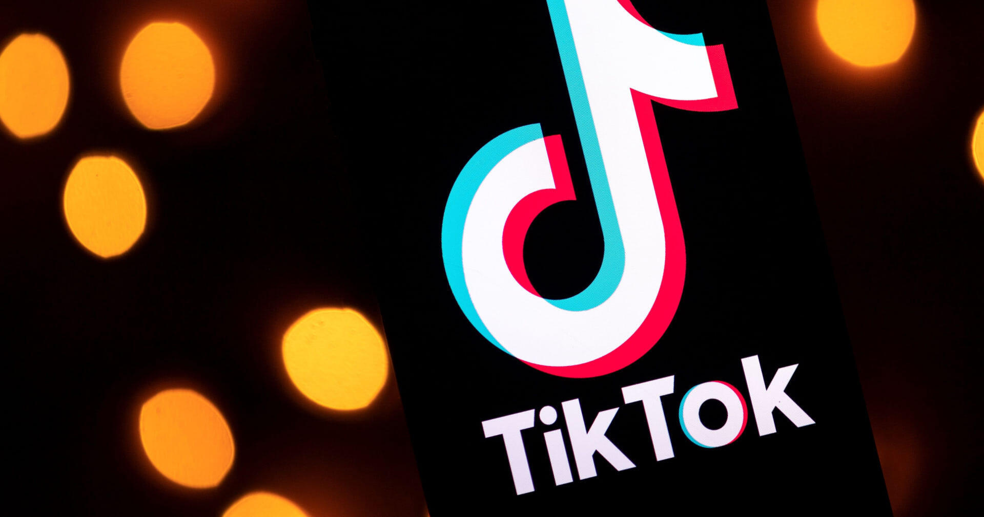 TikTok ограничил свою работу в России