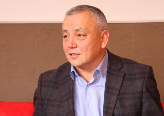 Депутат  Маслихата Тохтасунов сложил полномочия