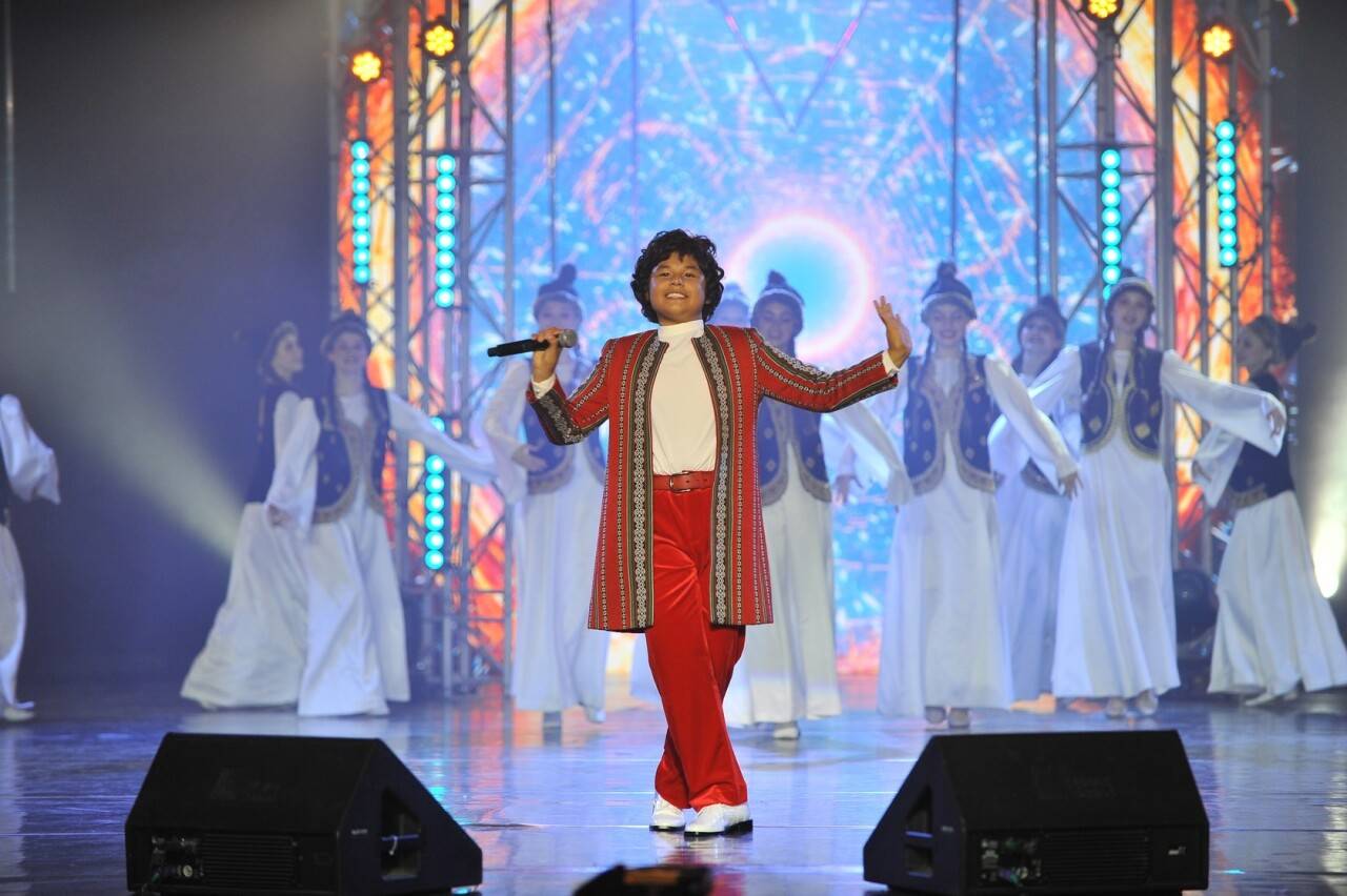 12-летний казахстанец завоевал гран-при детского конкурса "Славянского базара"