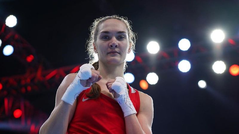 Карина Ибрагимова стала серебряным призером по боксу