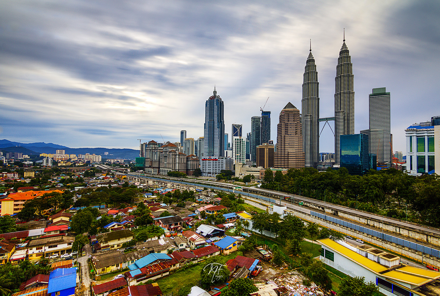 Малайзия отменяет карантин для привитых от КВИ иностранцев
