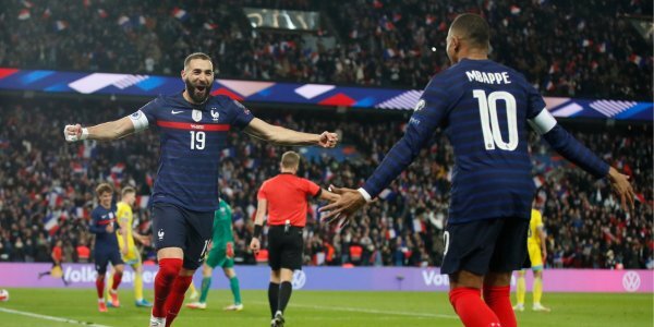 Сборная Казахстана по футболу проиграла с разгромным счетом Франции