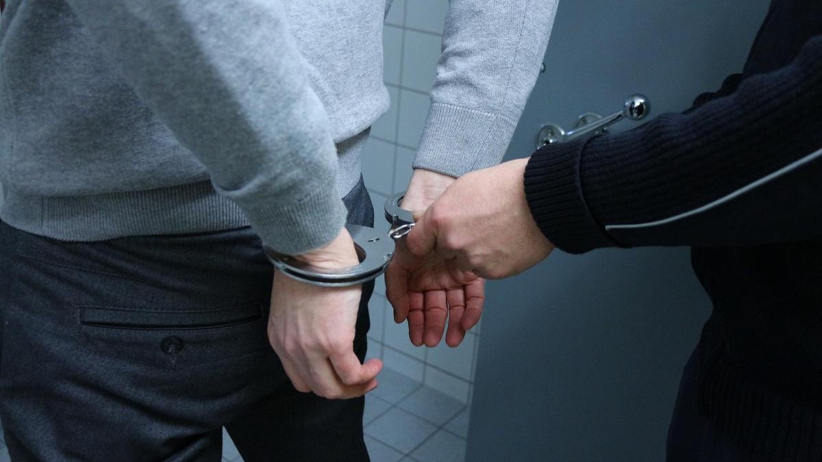 Алаяқтық жасаған қазақстандық Дубайдан экстрадицияланды