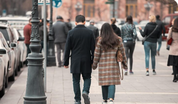 Он должен был спасать людей, но ушел за процентами…