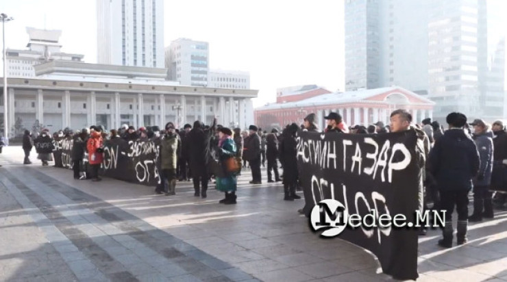 В Монголии тысячи граждан требуют отставки правительства