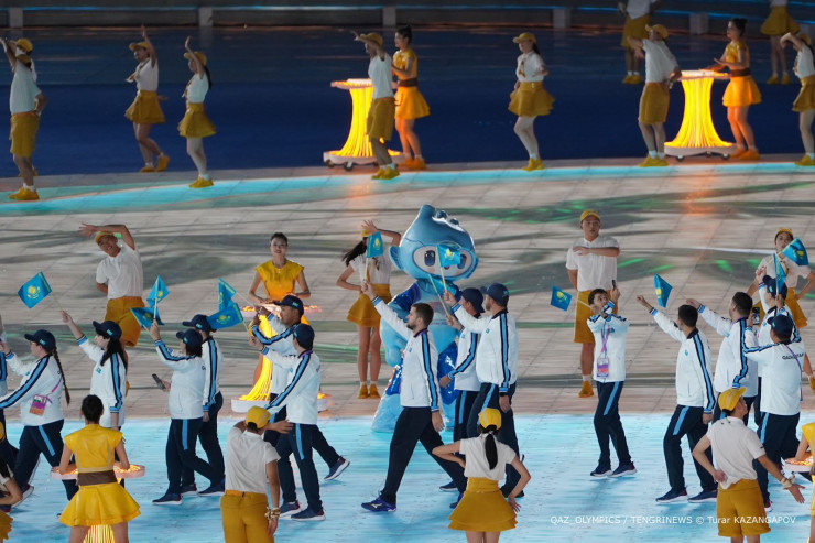 Сборная Казахстана приняла участие в открытии Азиатских игр – 2022 в Ханчжоу