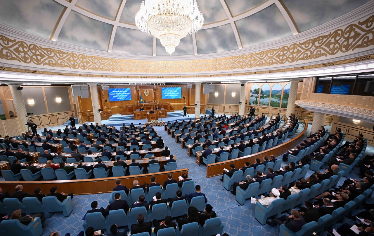 Мемлекет басшысы Сенатты таратуды ұсынды