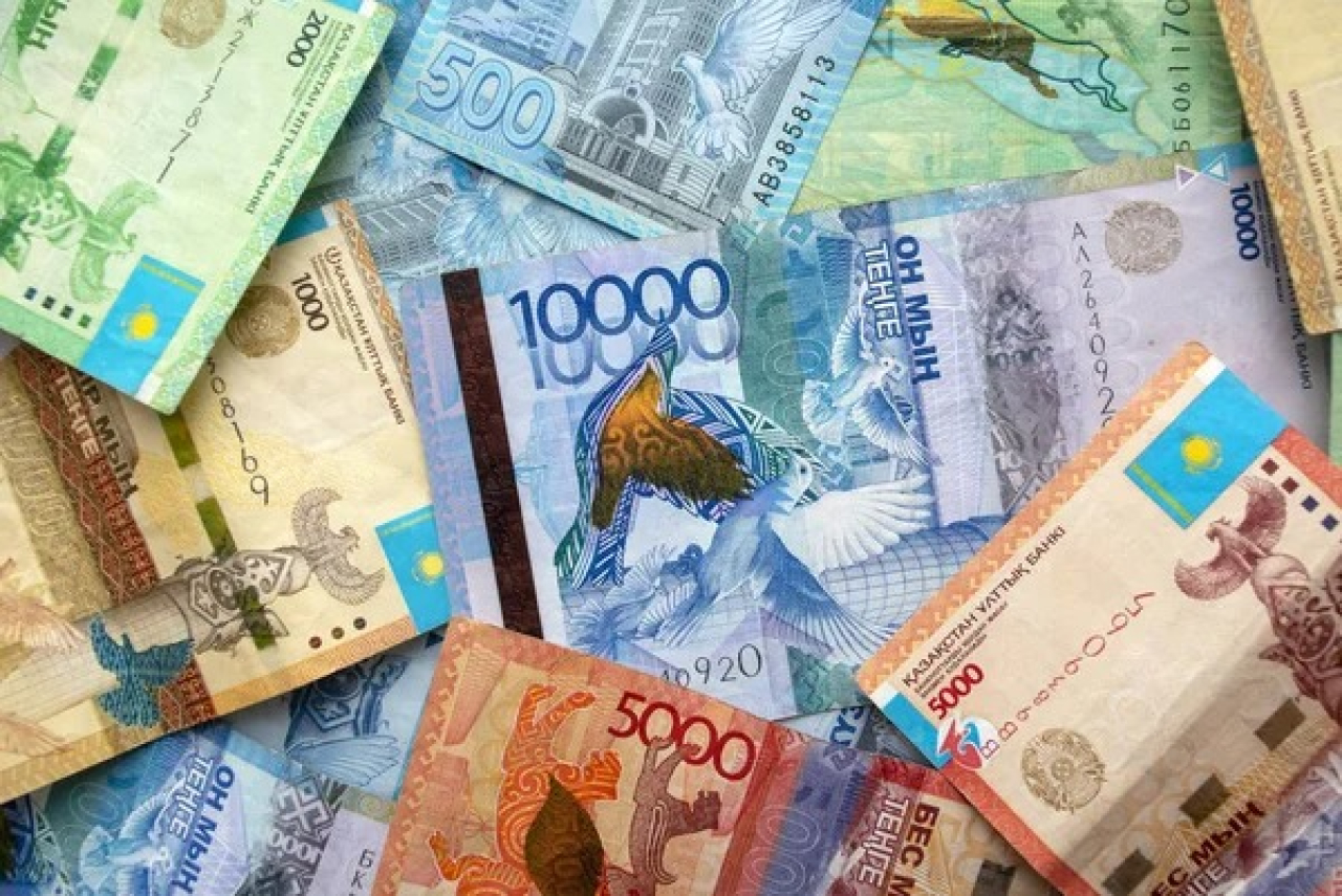 Два мебельщика обманули 19 человек в Астане на 24,6 млн тенге