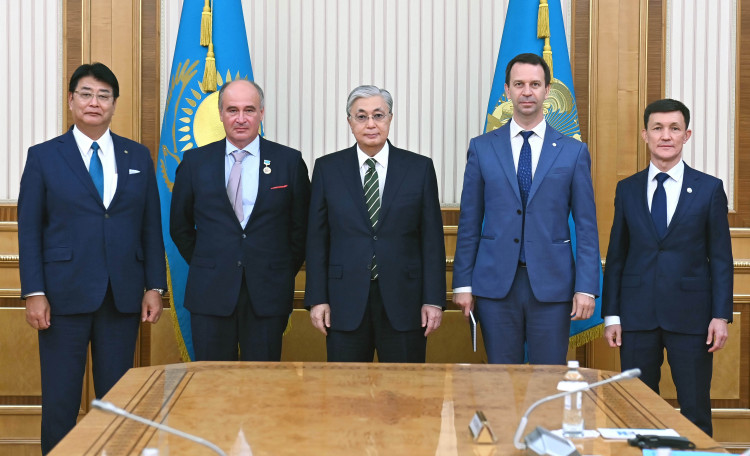 Президент РК провел встречу с руководителями зарубежных научных организаций