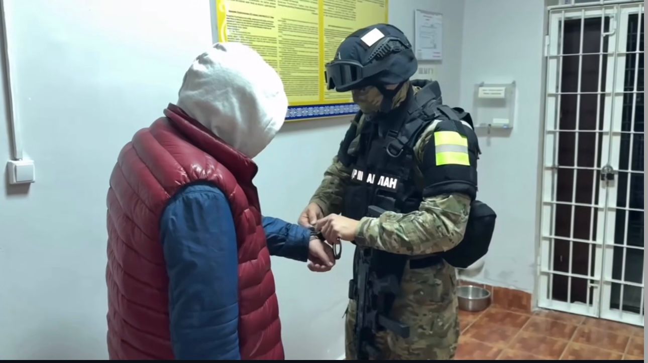 10 миллион теңге бопсалаған блогер  ұсталды