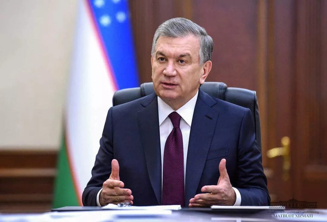 Өзбекстан президенті мемлекеттік қызметкерлерді жаппай қысқартып жатыр