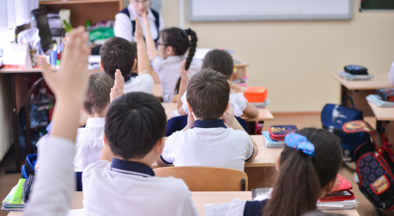 В Казахстане исключат английский язык из школьной программы 2 класса