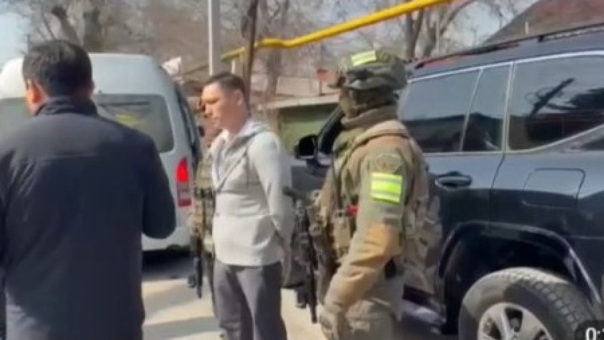 Мошенничество и отмывание денег: в Алматы начался суд над Бокаевым