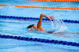 Казахстанская спортсменка установила два рекорда на международном турнире по плаванию